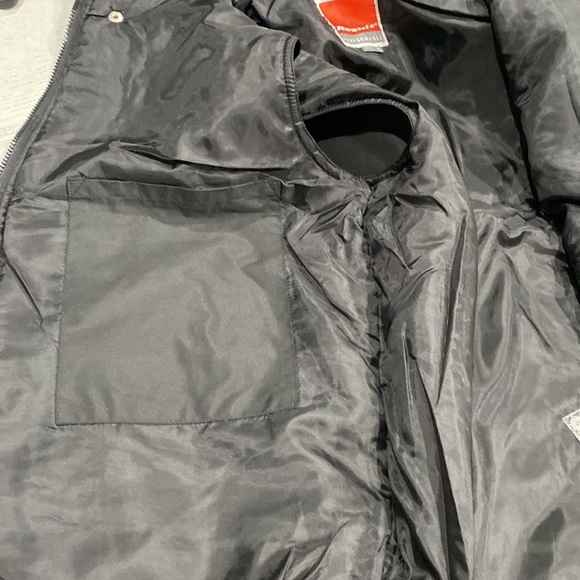 NWOT Result Padded Bodywarmer - Picture 9 of 11